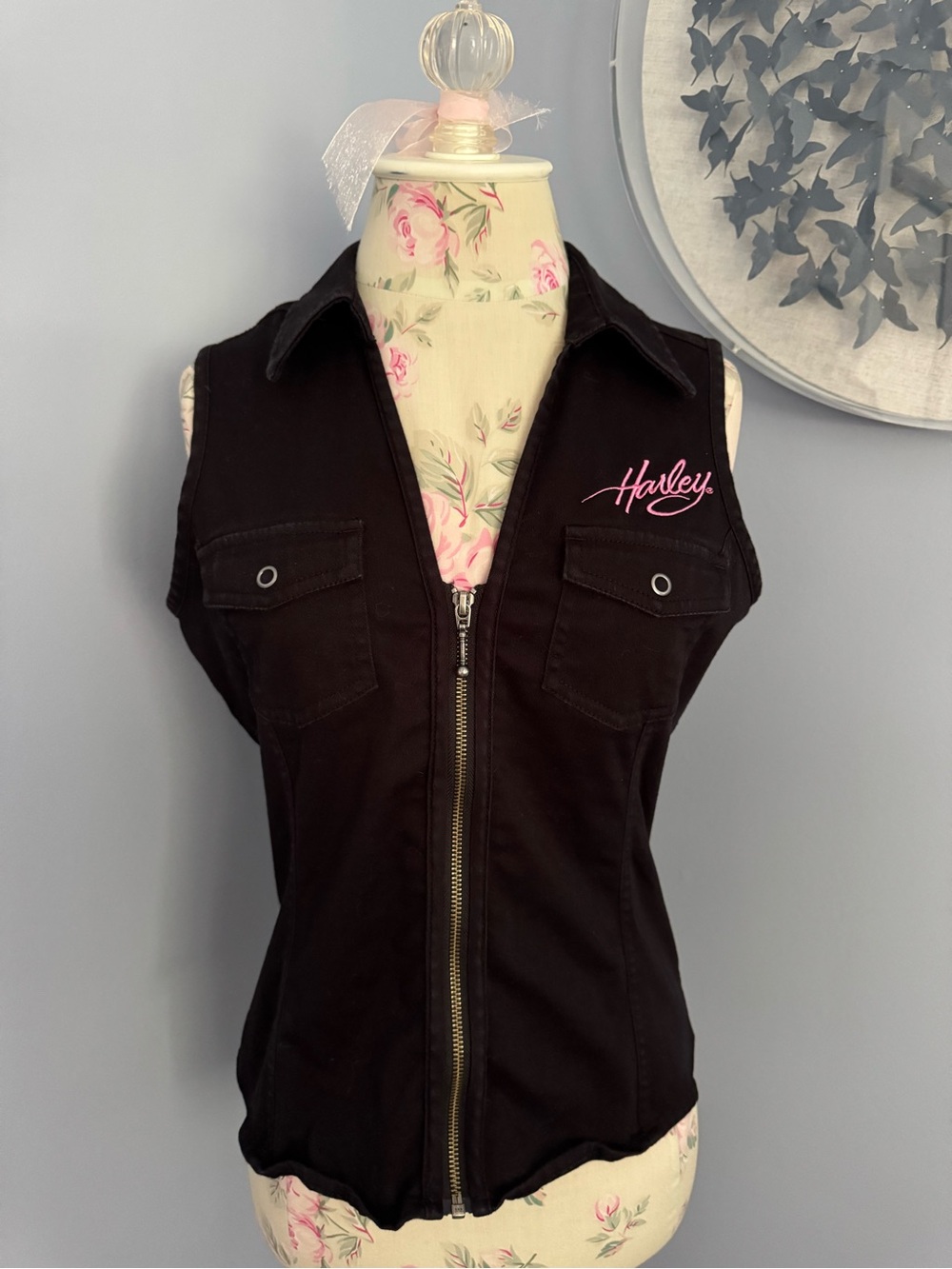 Harley-Davidson Black Sleeveless Zip-Up Vest with Pink Script